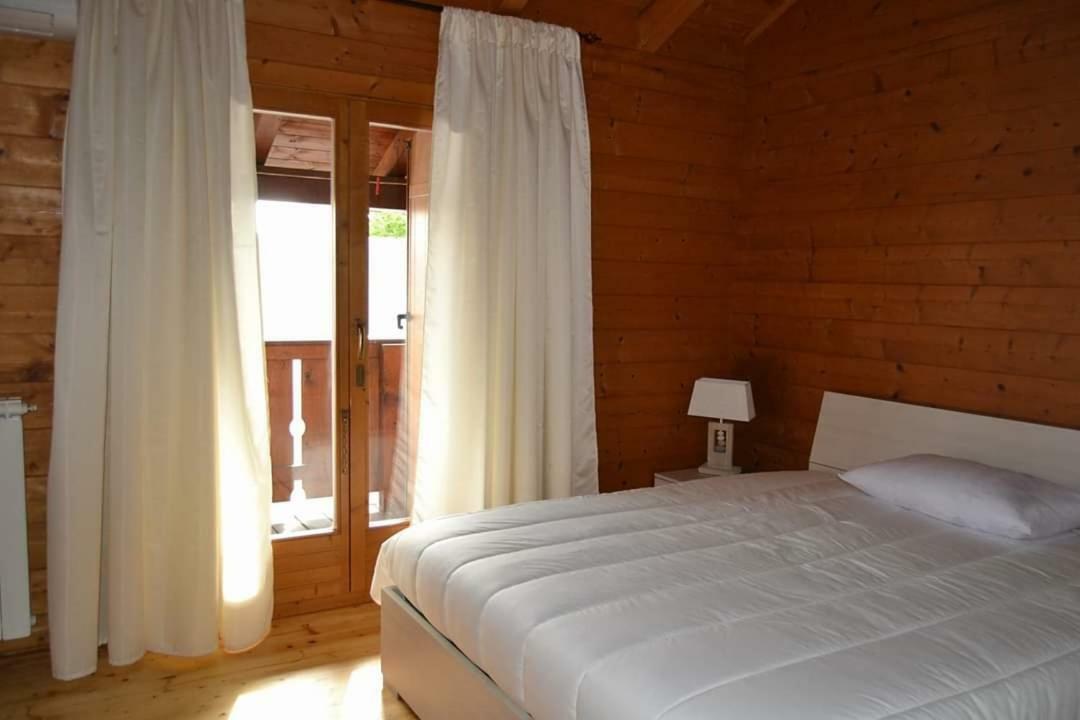 Chalet L Oasi Di Ambra 8 Posti Letto Con Uso Piscina Ardea Exterior foto