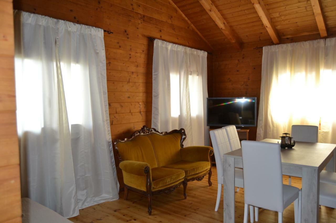 Chalet L Oasi Di Ambra 8 Posti Letto Con Uso Piscina Ardea Exterior foto