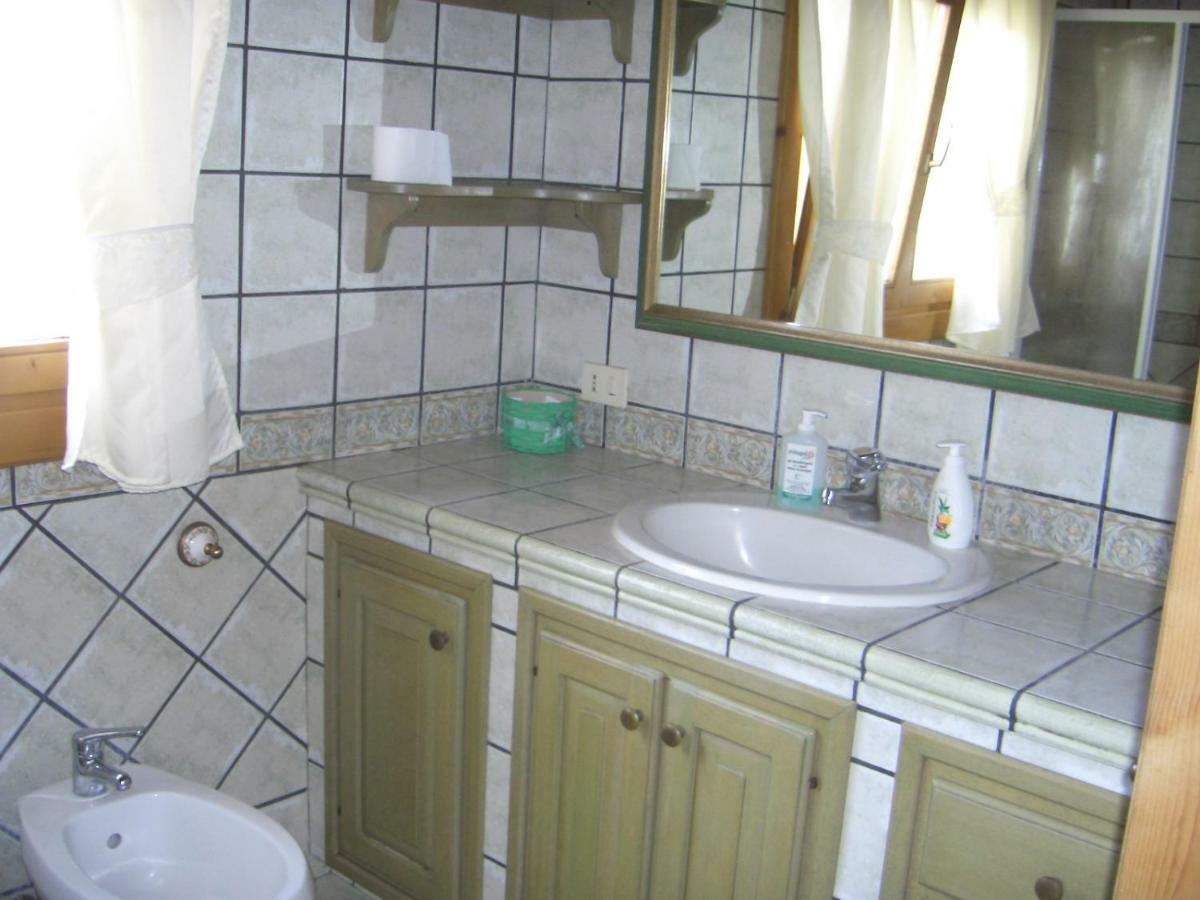 Chalet L Oasi Di Ambra 8 Posti Letto Con Uso Piscina Ardea Exterior foto